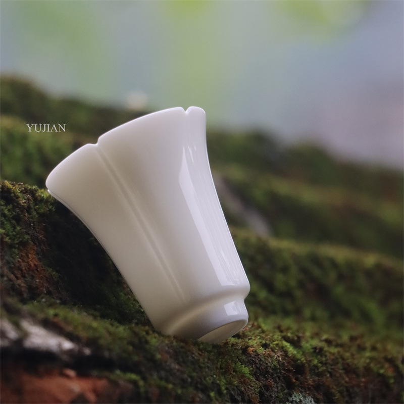 Dehua White Porcelain Petal Master Cup Tea Tasting Cup Fragrant Cup Solid Color Single Cup Household Simple Kung Fu Tea Set Tea Cup