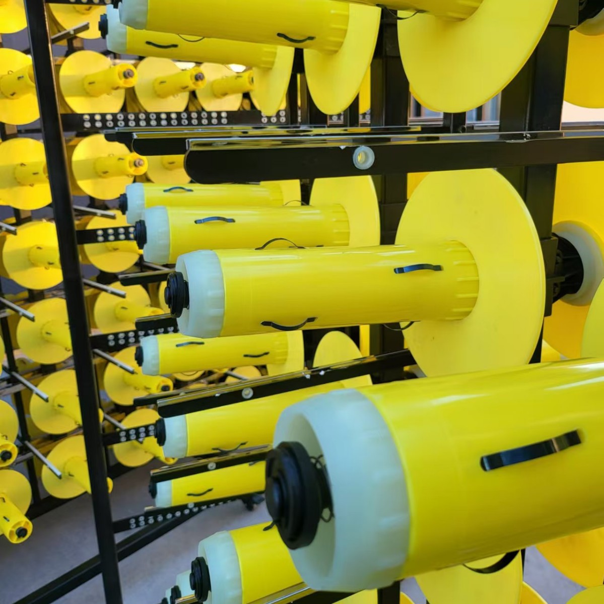 Carbon fiber creel 8KG carbon silk increased cylinder pitch tension creel tensile force release rack creel creel