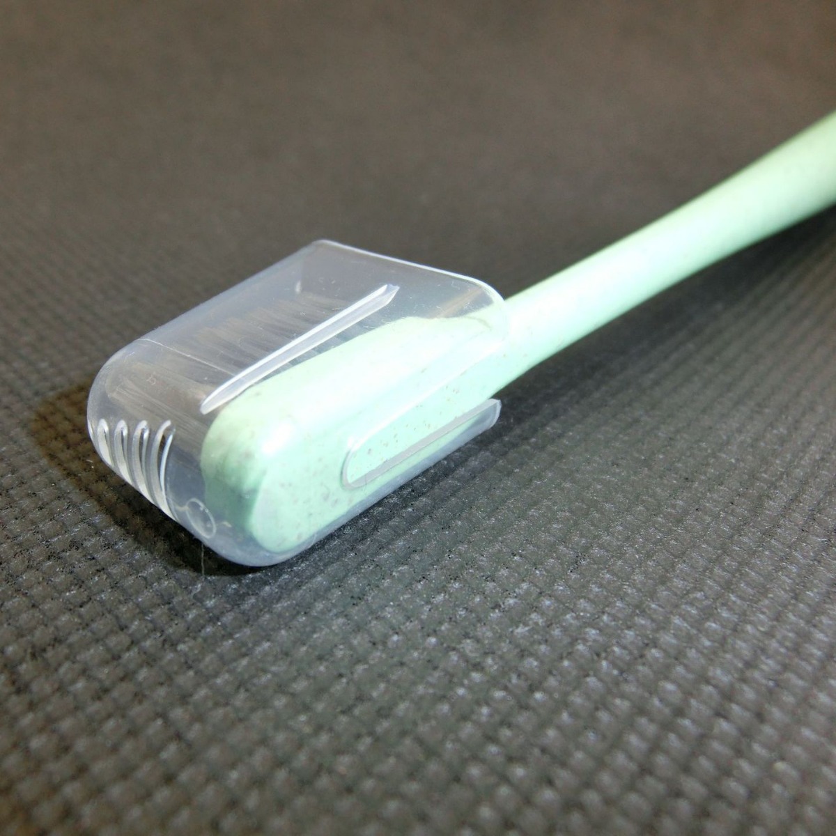 Translucent PP electric toothbrush head sheath portable sanitary bacteria-proof protective brush head cover straight plug small head protective cover