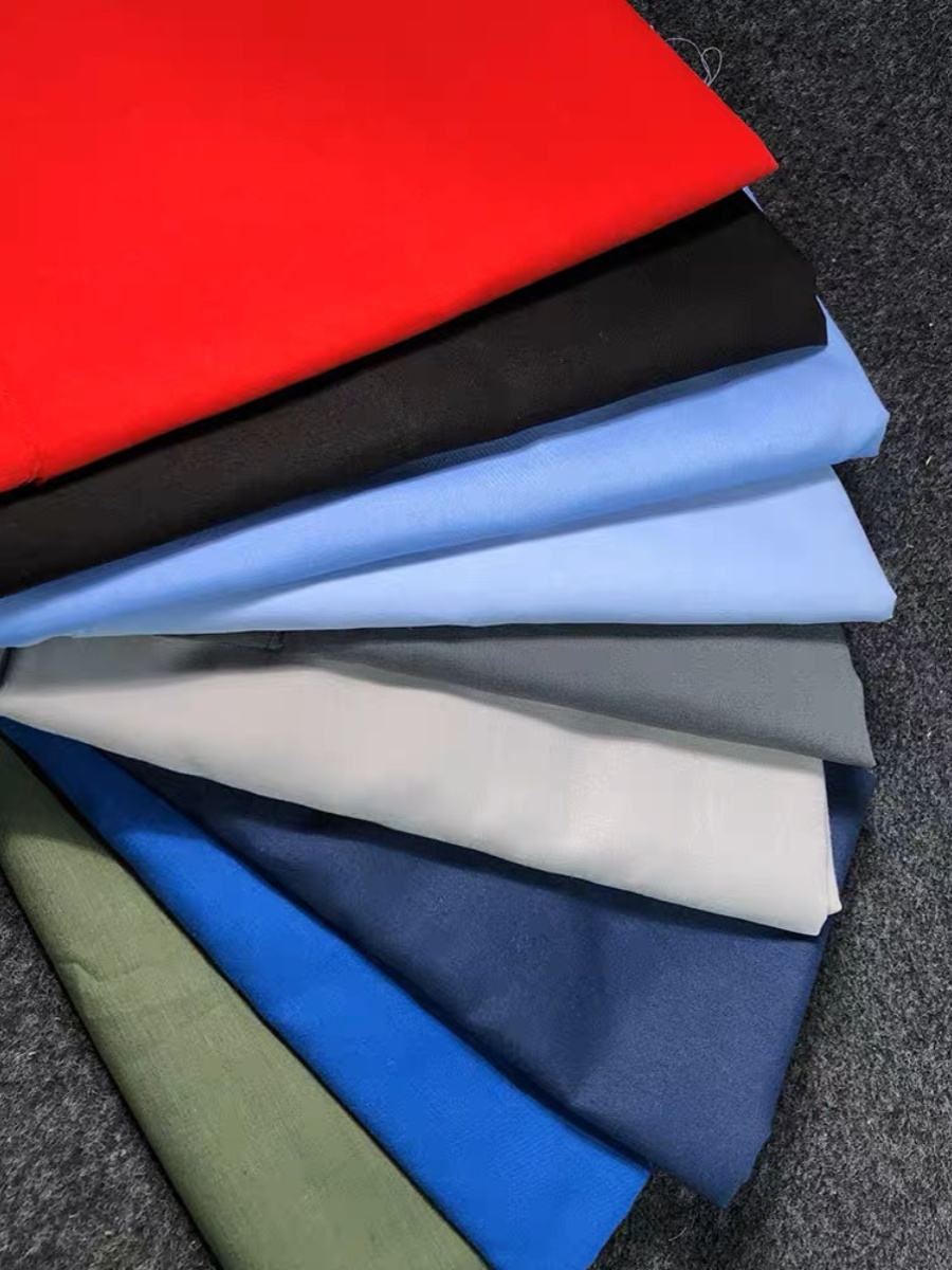 Ткань из полиэстера и хлопка Tc однотонного цвета белая, черная, желтая, красная, синяя, однотонная ткань для одежды, штор, пылезащитная ткань, простынь, ткань для карманов