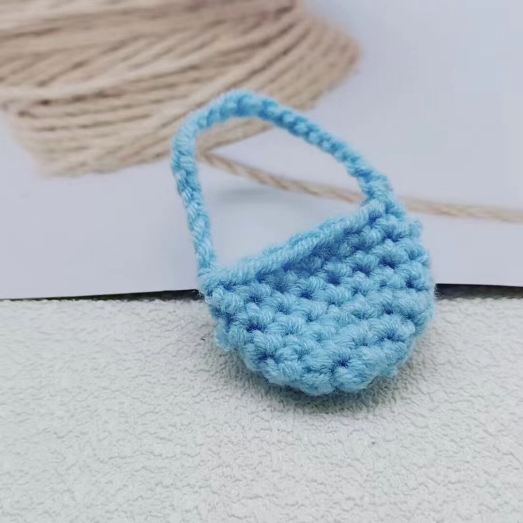 Wool Flower Crocheted Toy Crossbody Bag Bluetooth Earphone Bag Handmade Crochet Cut Out Cute Small Bag Accessories Jewelry