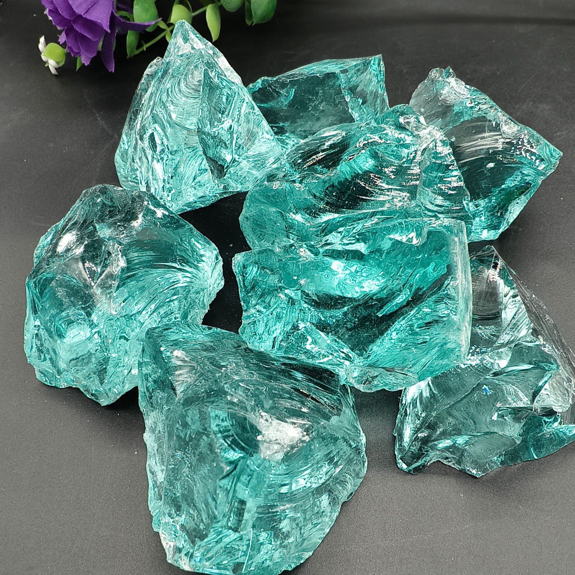 Colored Glass Block Manufacturer Natural Glass Stone for Stone Cage Wall Aquarium Decoration Landscaping Glass Gravel Sea Glass Stone