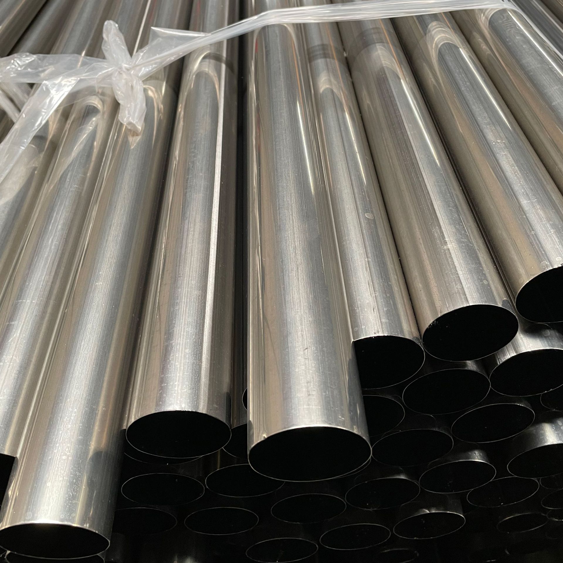 Stainless Steel Pipe Laser Cutting Pipe Processing 304 Stainless Steel Handrail Pipe 201 Stainless Steel Welded Pipe Seamless Pipe