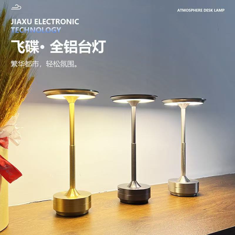 Кросс-бордерная креативная настольная лампа ретро свет роскошная барная прозрачная лампа атмосферы зарядка спальня сенсорная современная простая ночная лампа