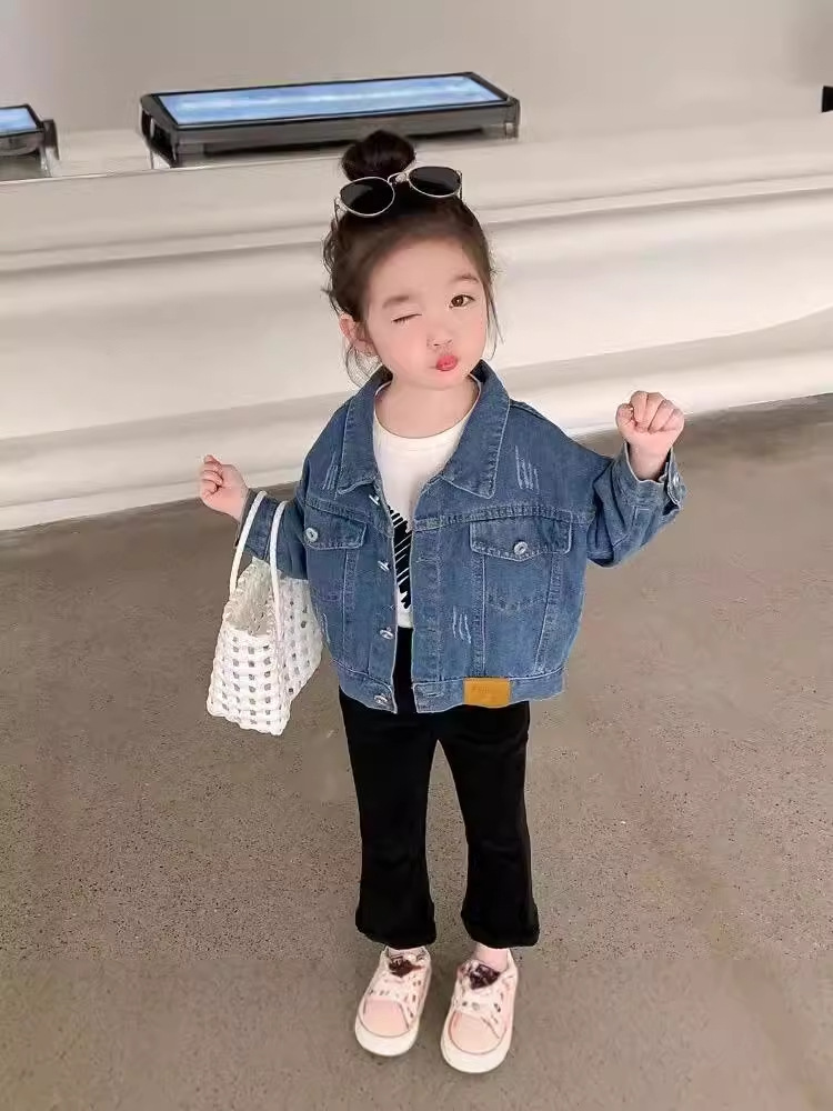 Girls' Coat 2025 New Children's Casual Top Small Short Sleeve Children's Wear Western Style Cardigan Baby Spring and Autumn