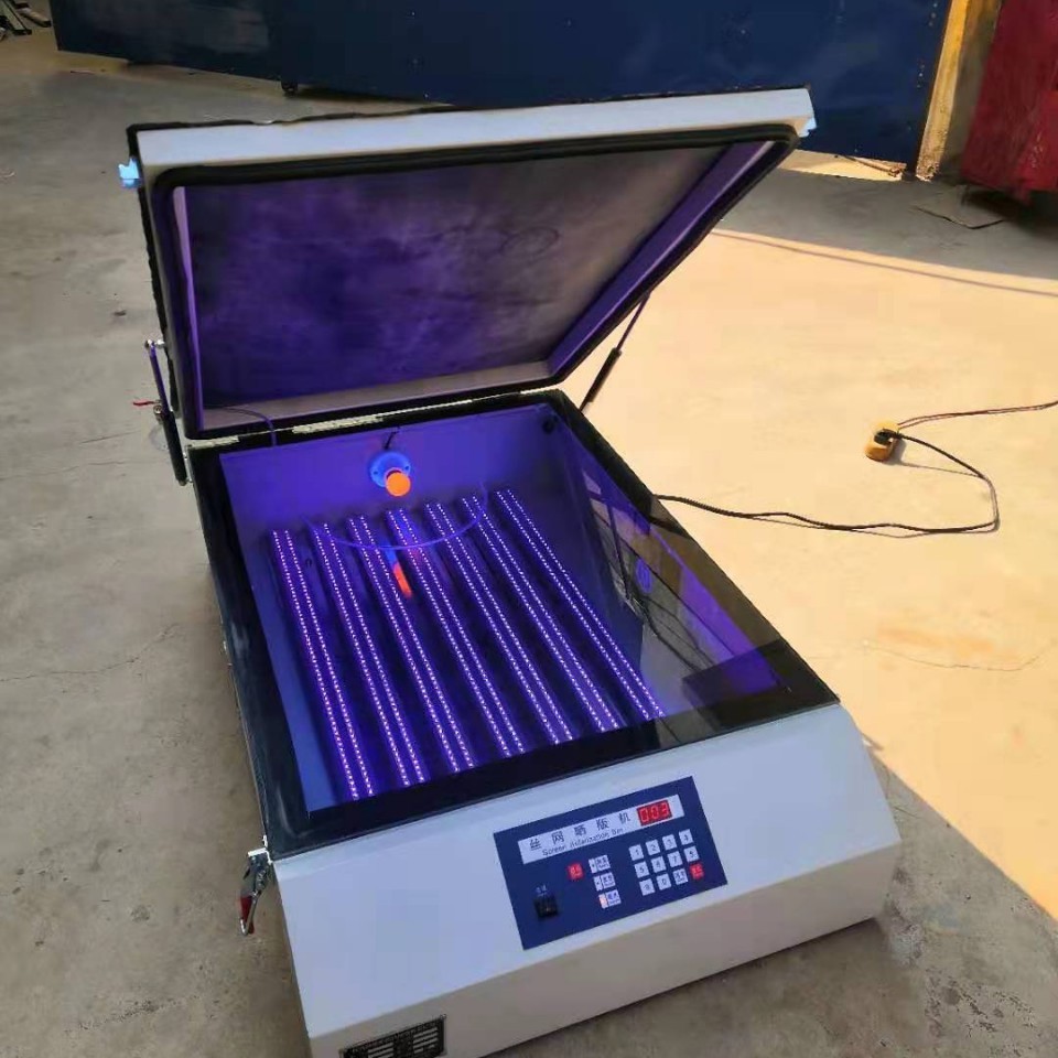 Поставки для экспонирования, светодиодная вакуумная машина для изготовления пластин 750*1000, оборудование для изготовления экранных печатных пластин