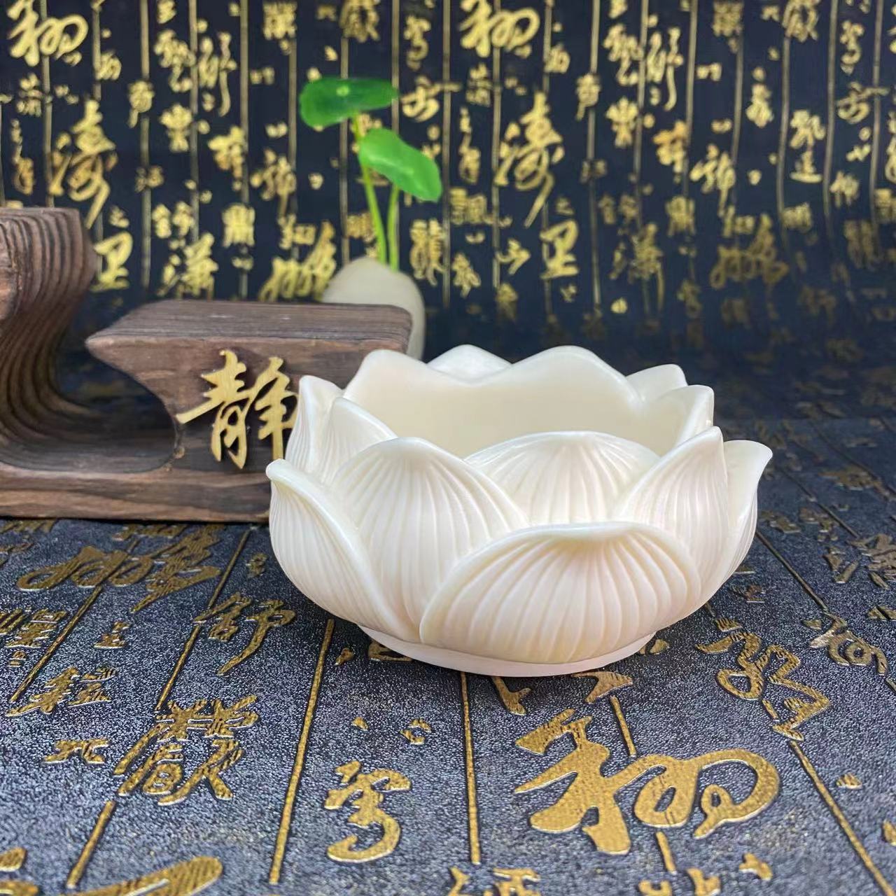 Ivory Fruit Carving Q Version Baby Buddha 240G/Set Great Sun Tathagata Sakyamuni Lotus Base Car Ornaments