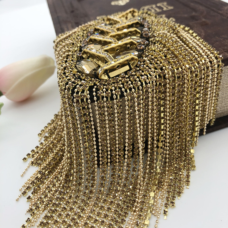 Manufacturers of various fashion nail chains DIY epaulets can be produced and processed in styles of nail bead clothing accessories