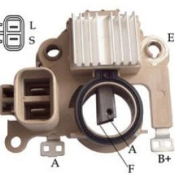 Car regulator suitable for IM832 A866X22272 MD618569 generator electronic regulator