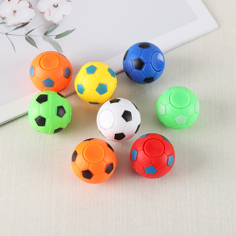 35mm twisted egg mixed mixed color rotating football toy wholesale twisted egg machine two yuan 3 yuan coin-operated machine twisted egg shell
