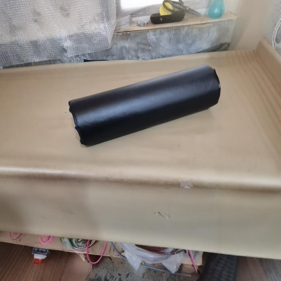 Fitness Equipment Seat Cushion, Factory Direct Supply, Polyurethane Shaped Foam Seat Cushion, Special Seat Cushion for Strength Equipment 450