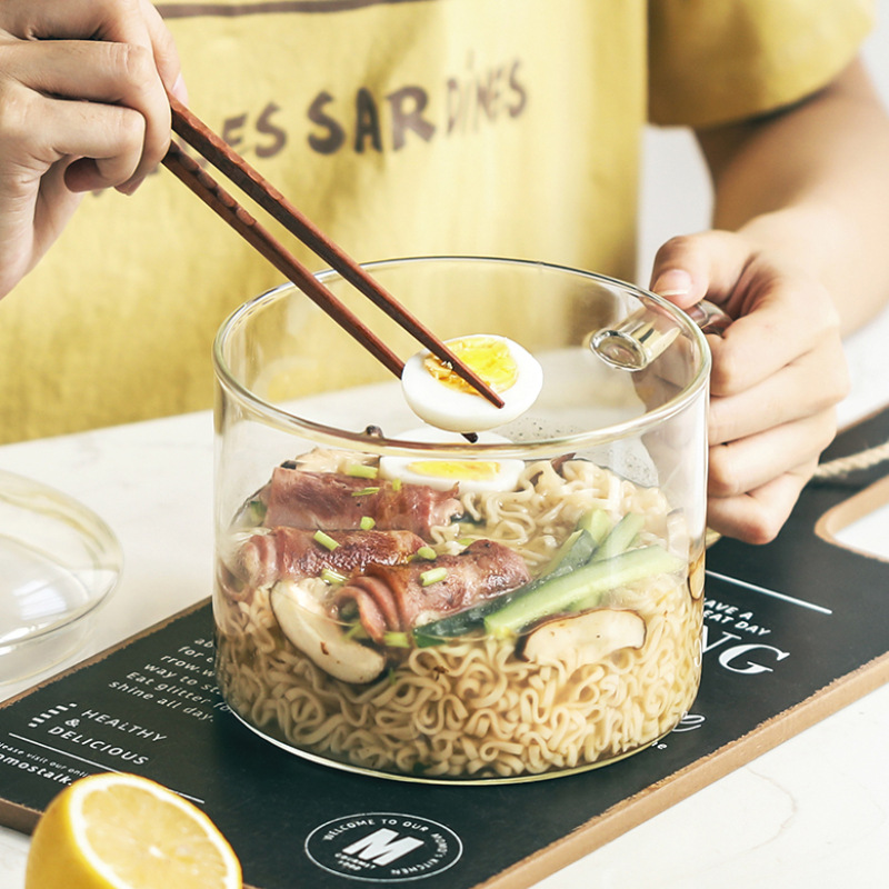 High Borosilicate Glass Pot That Can Be Heated over an Open Flame, Suitable for Instant Noodles, High Temperature Resistant, with Lid and Handle, Suitable for Cooking Soup, Stewing, and Health-Preserving Dishes