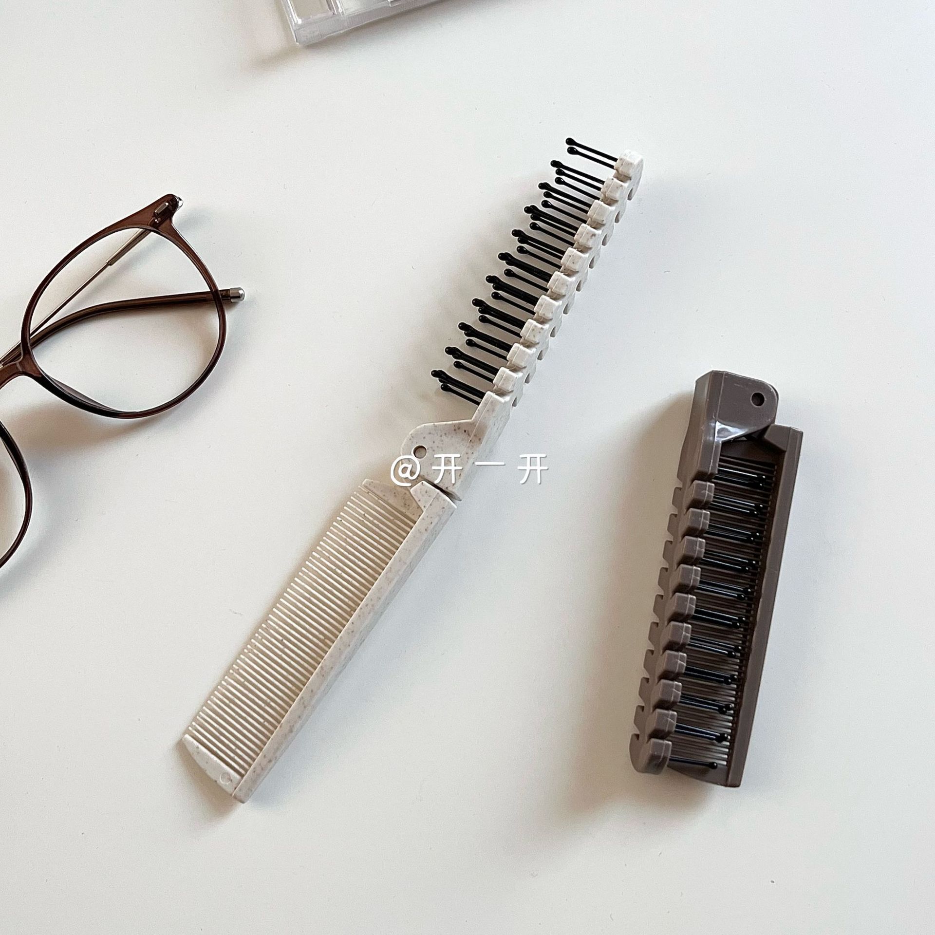 Портативная складная расческа для выездов, принадлежности для студенческого общежития и отелей, компактная расческа для путешествий, антистатическая расческа для укладки волос