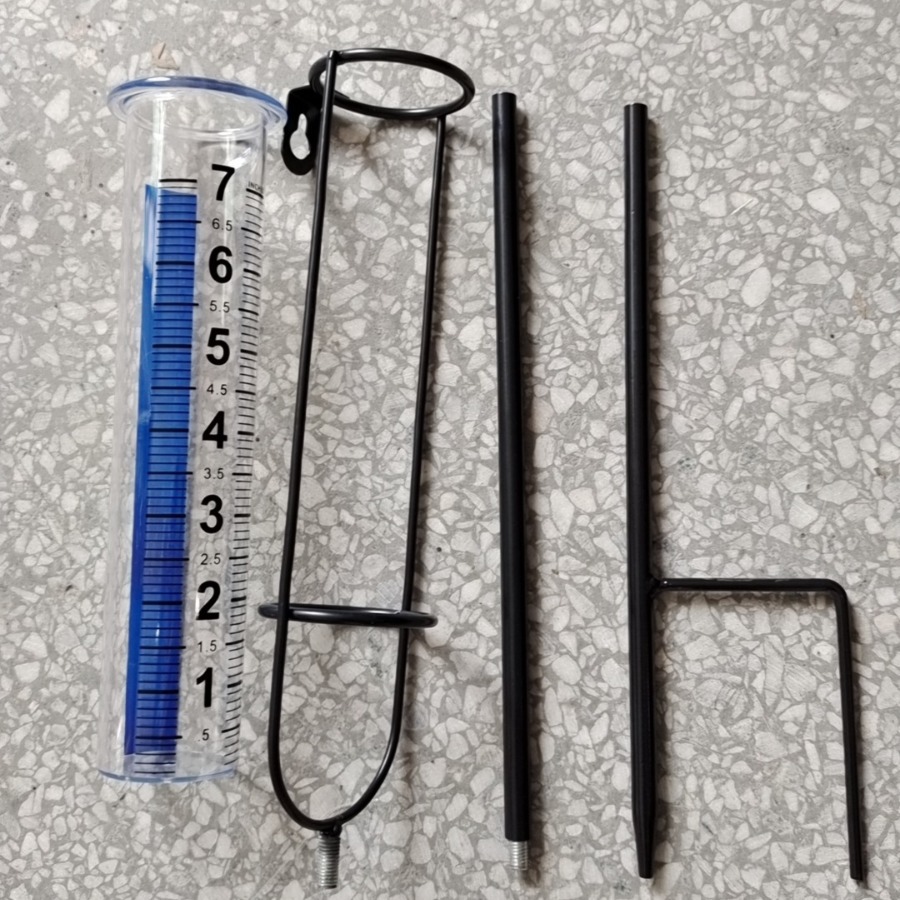 Amazon Garden iron outdoor rain gauge rain gauge crafts plastic with blue stripe large letter measuring cup spiral