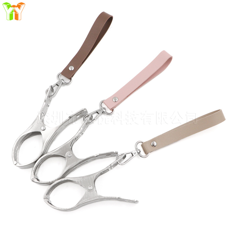 In stock leather children's shoes clip out portable children's shoes hook baby shoes storage shoes clip dance shoes clip