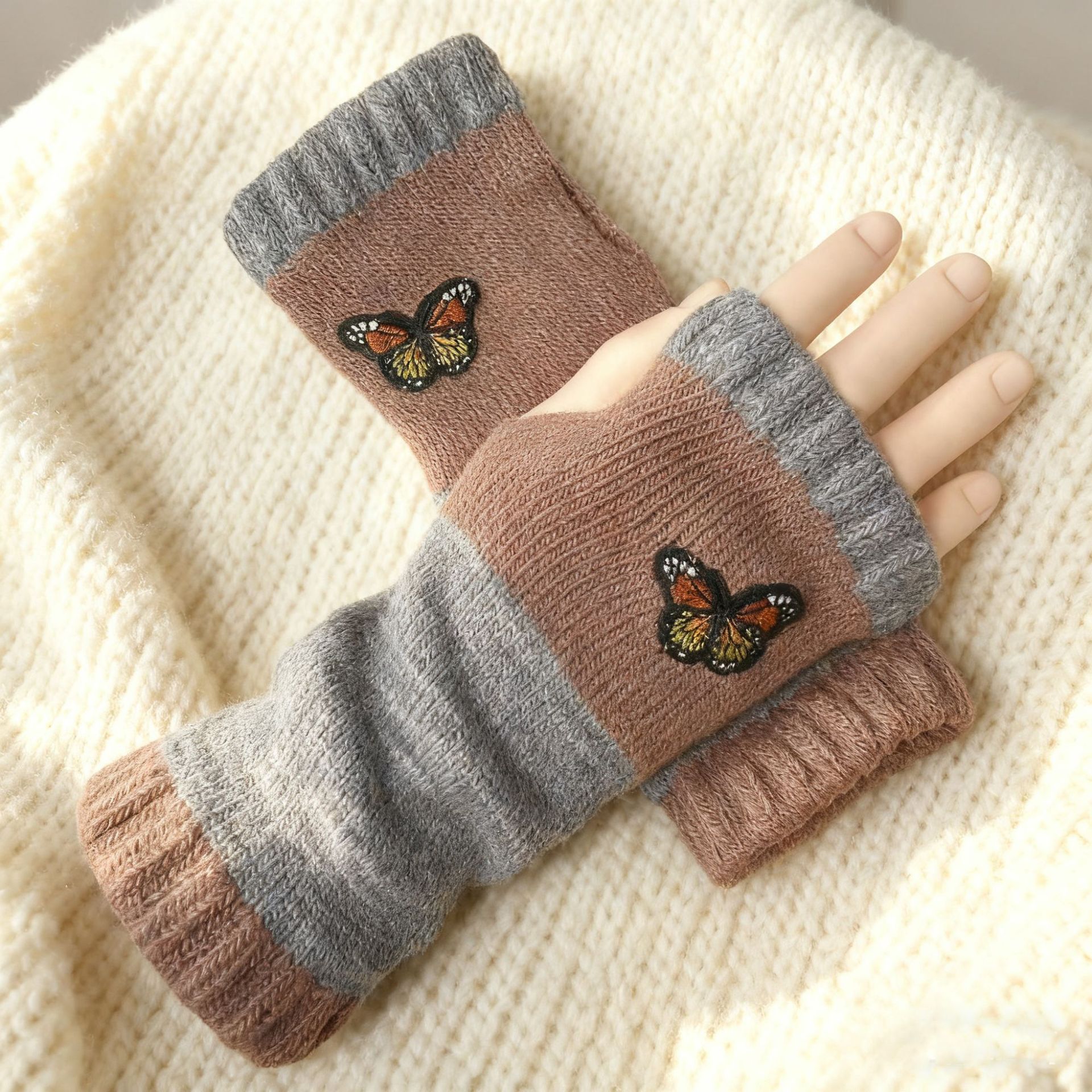 Strict selection of gloves autumn and winter warm fashion ladies knitted gloves cross-border fashion warm stitching embroidered gloves women