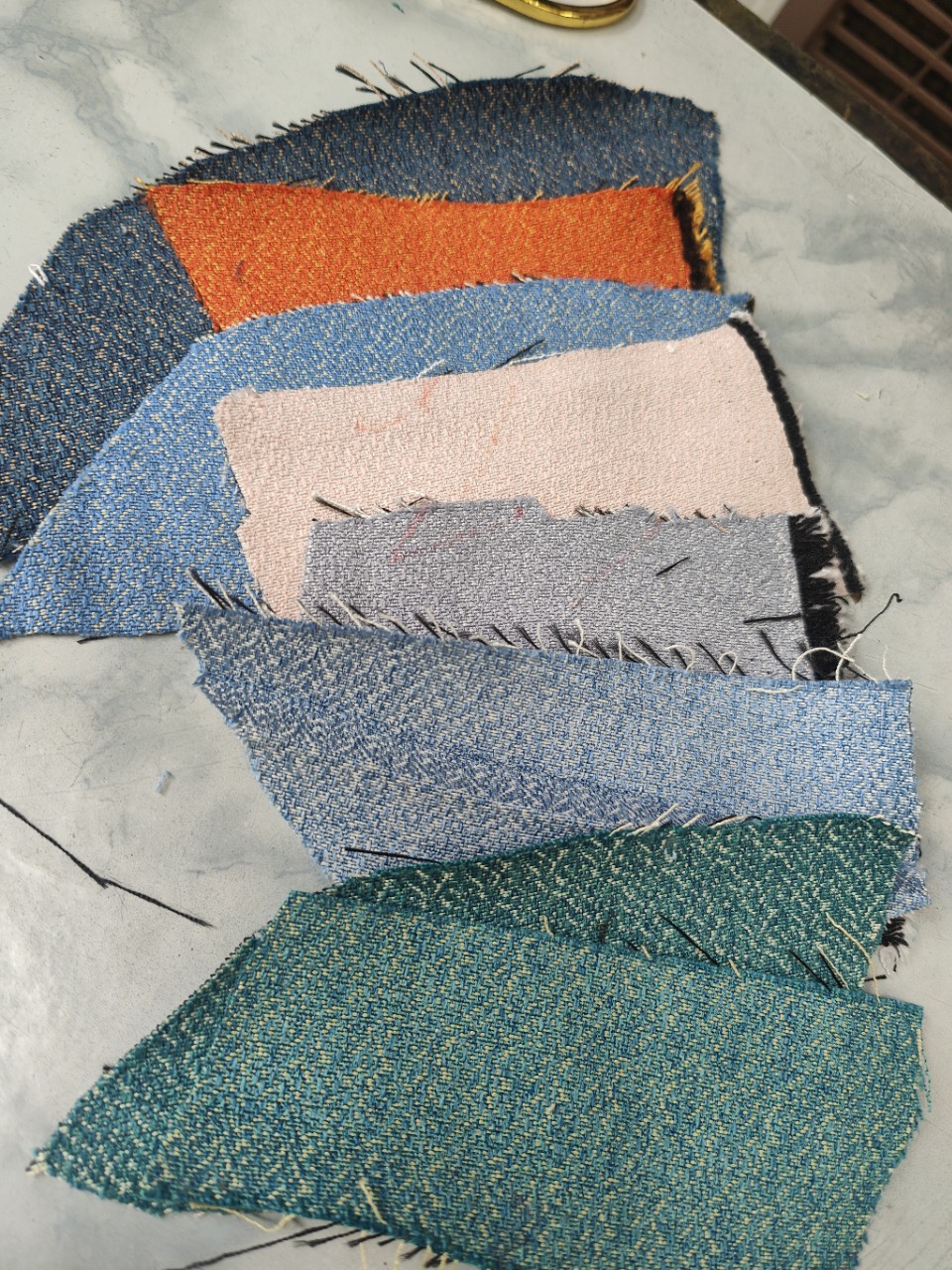 Warehouse Stock Curtain Fabric Cheap Treatment Supply Light Spinning City Market Wholesaler Quality Meter Count Guaranteed