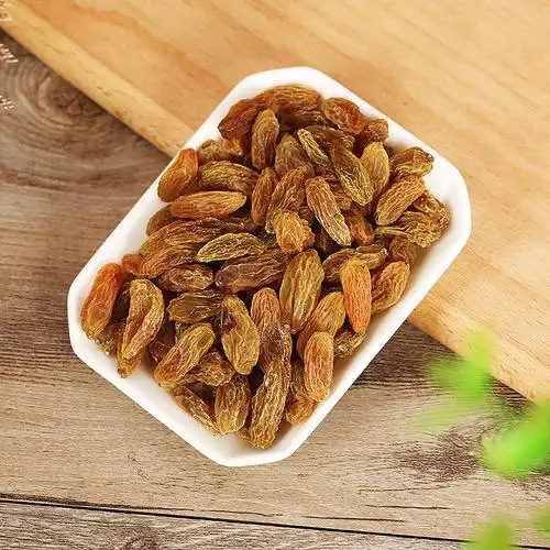 Xinjiang raisins seedless specialty food processing gifts special will be sold in the Jianghu postage a generation