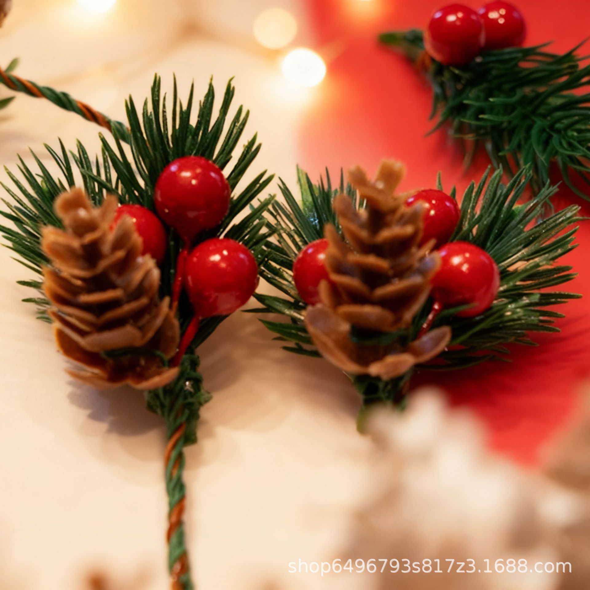 Christmas Decorations Pine Cones Pine Branches Pine Needles Red Fruit Pendants DIY Handmade Creative Candy Packaging Boxes Gift Box Accessories