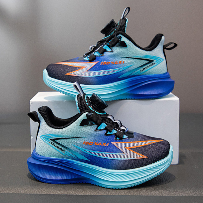 Детские спортивные туфли, дышащие беговые туфли для мальчиков, новые весенние и осенние сетчатые туфли, амортизирующие мягкие повседневные туфли для мальчиков