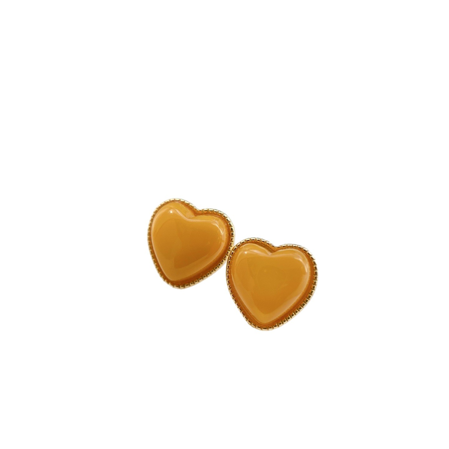 Natural Chicken Oil Yellow Beeswax Heart Earrings S925 Sterling Silver Inlaid Beeswax Heart-Shaped Earrings Can Be Issued with a Certificate of Appraisal