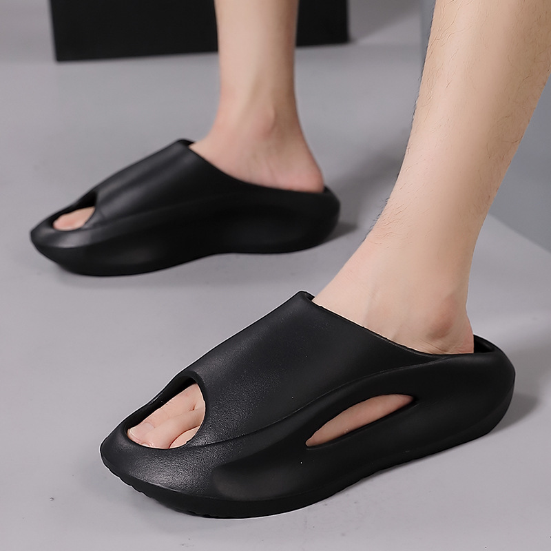 Men's Slippers for Summer Outdoor Wear 2025 New Indoor Home Couple Non-Slip Comfortable Sports Sandals Men's Style