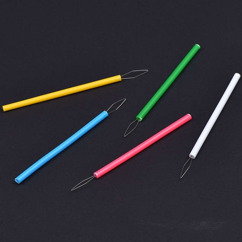Cylindrical Colorful Needle Threader Sewing Needle Threader DIY Sewing Accessories Lead Threader Beading Device Needle Threader for the Elderly
