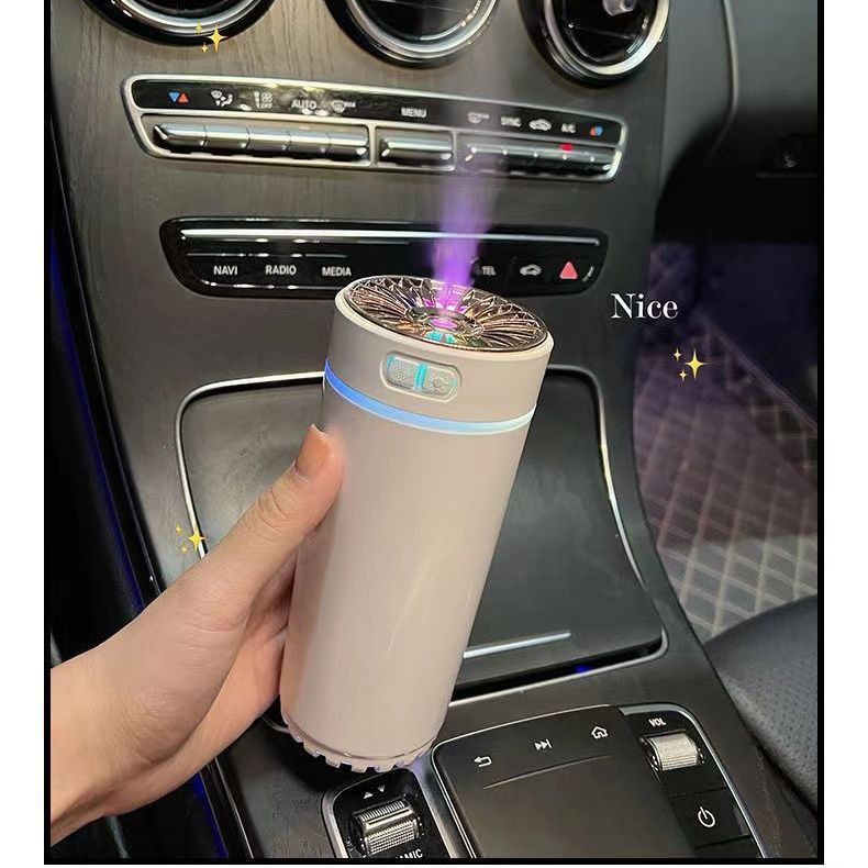 Car humidifier atomization air purifier aromatherapy non-plug-in spray locomotive deodorant deodorant
