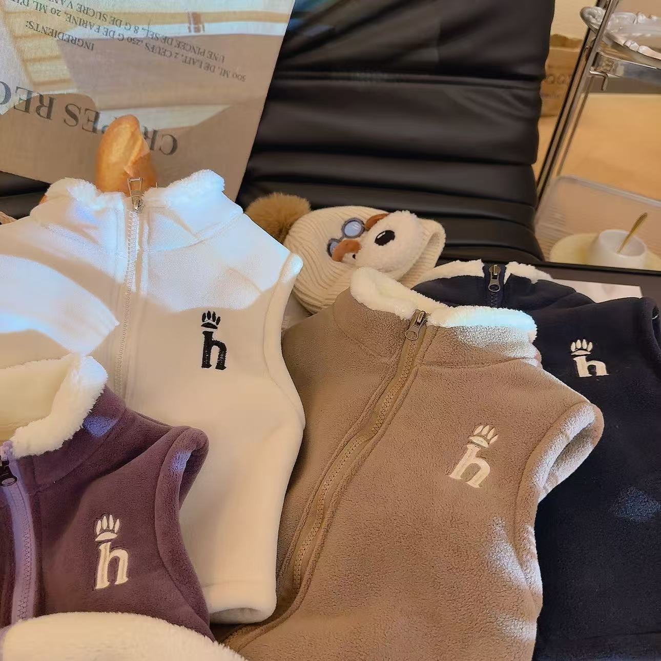 Children's Winter Fleece-Lined Thickened Vest for Boys and Girls, Fleece School Uniform Inner Lining, Warm and Stylish Embroidered Vest for Middle-Aged Children