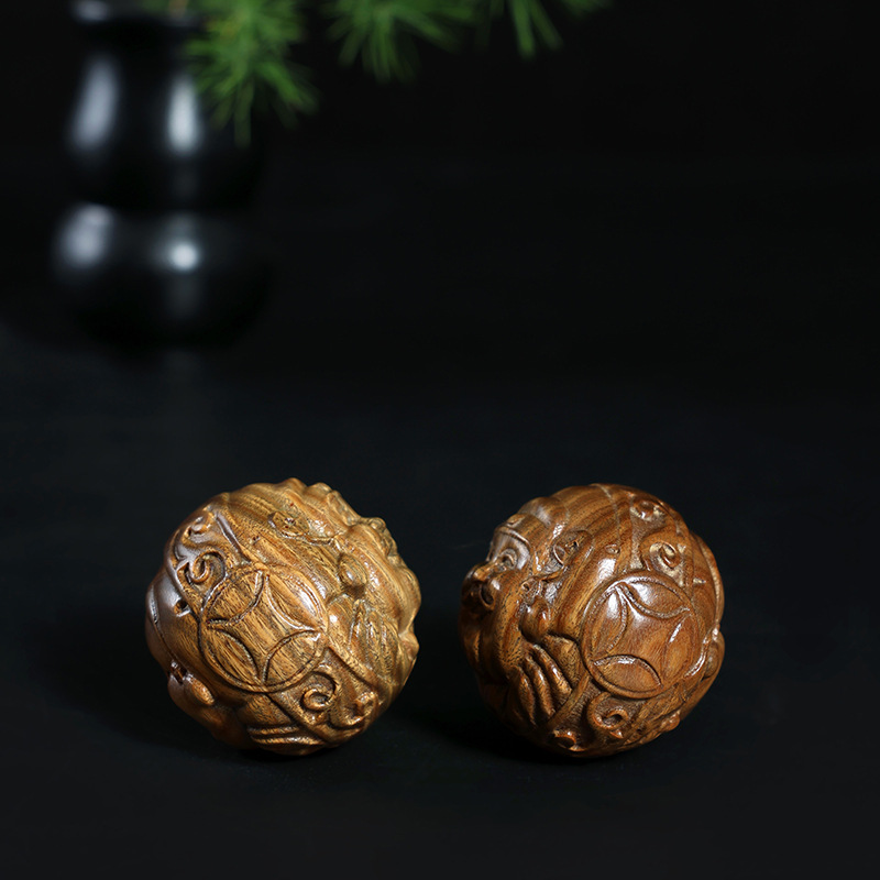 Green sandalwood Fulu double-hand ball solid wood small god of wealth Maitreya Buddha sandalwood hand piece health care ball fitness ball plate to play