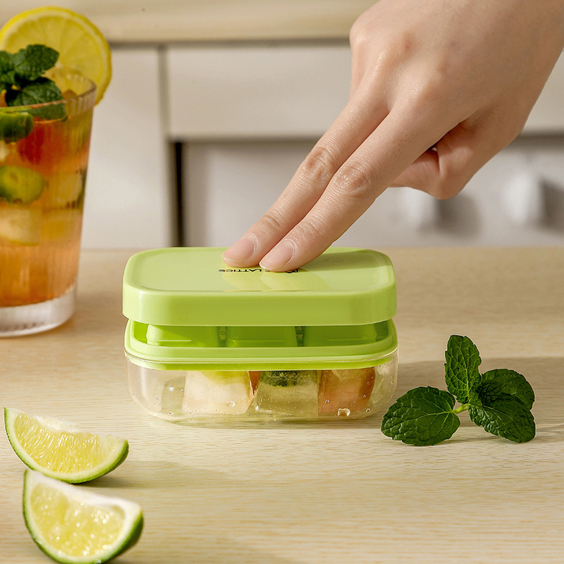 Ice Tray New Press with Lid Square Silicone Ice Tray Mold Silicone Artifact Mini Square Ice Tray Spot Wholesale