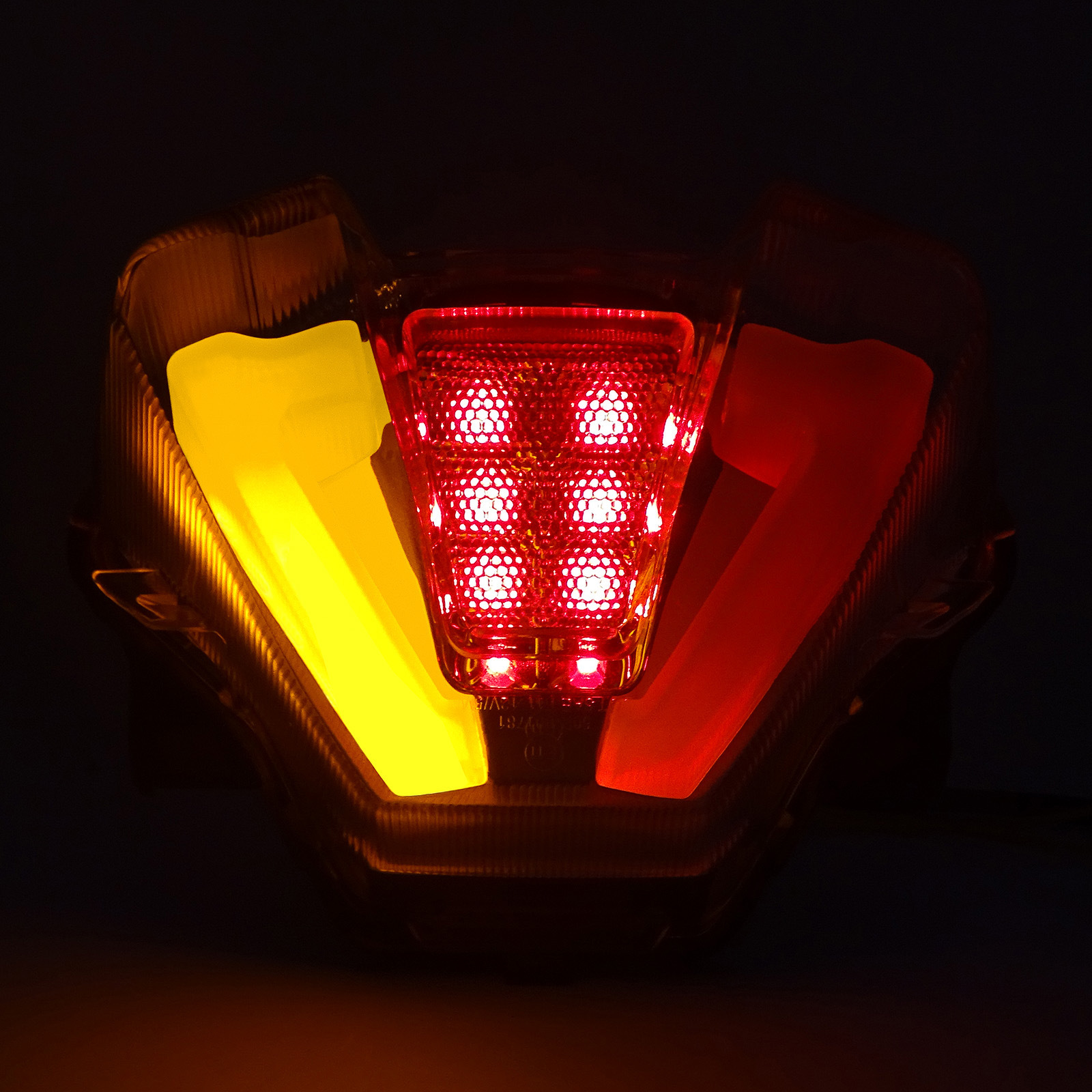 Applicable to Yamaha MT-07 21 22 23 modified motorcycle LED tail light brake turn signal assembly