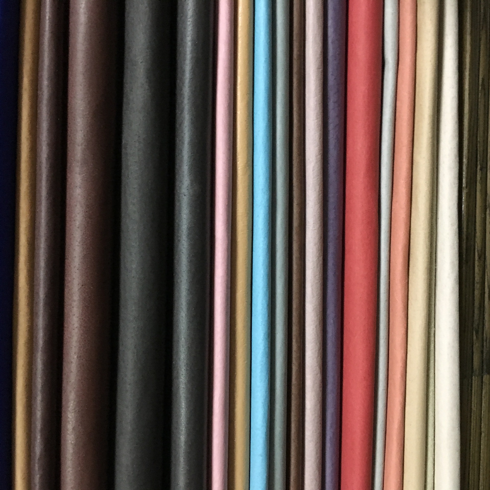 Top layer pigskin wholesale pigskin senior lining leather gloves bags shoes leather leather spot custom