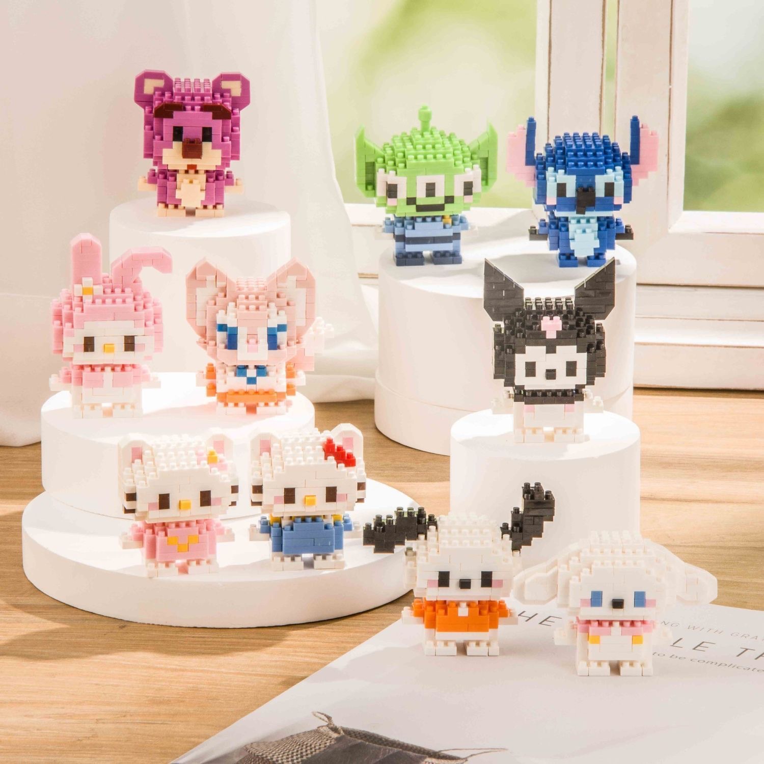 Compatible with Lego Microparticle Building Blocks Cartoon Doll Star Dailu Children's Educational Assembled Toys Cross-border Stall Wholesale