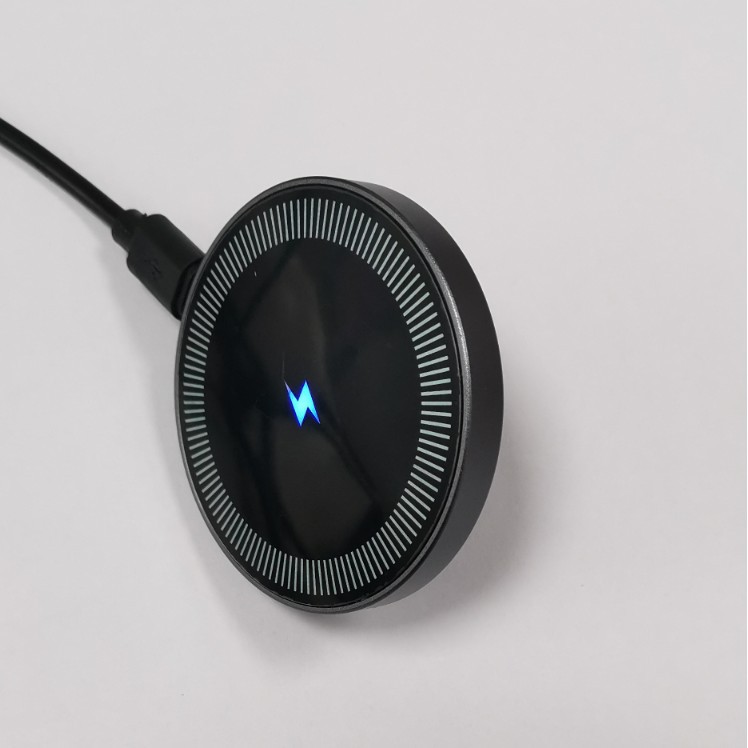 Car Magnetic Mobile Phone Holder Magnetic Wireless Charging Car Multi-Function Didi Navigation Mobile Phone Charging Holder