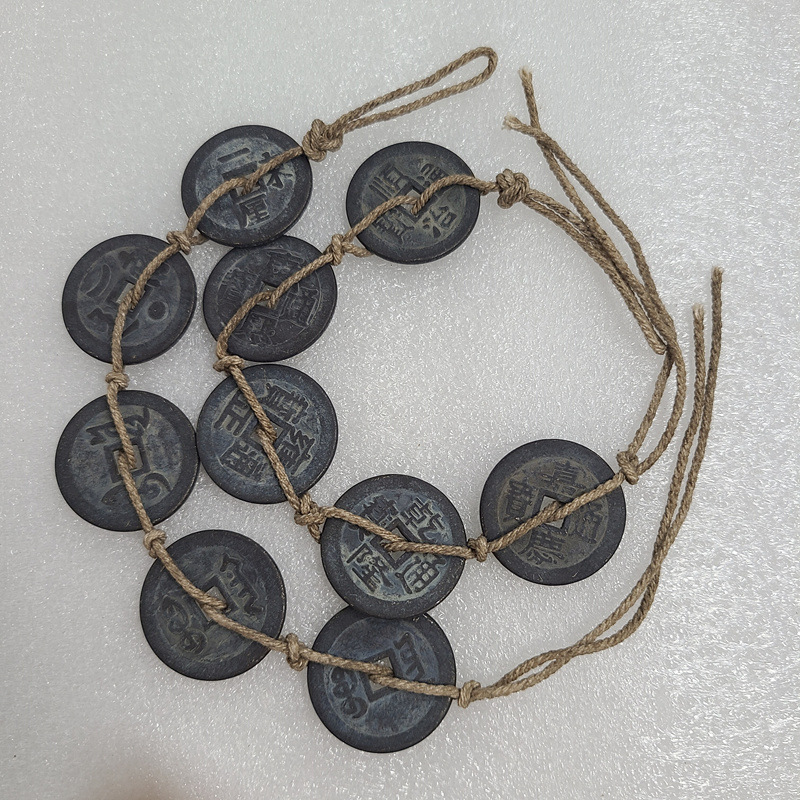 Антикварные толстые черные и красные монеты пяти императоров, продаются по нитям, диаметр 25 мм, толщина: 1.8 мм