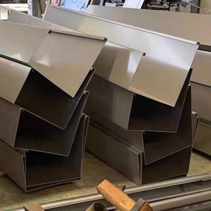 Manufacturer Sells 304 Roof Drainage Trough U-Shaped Rainwater Trough 304 Gutter with Fixed Length and Complete Welding Specifications