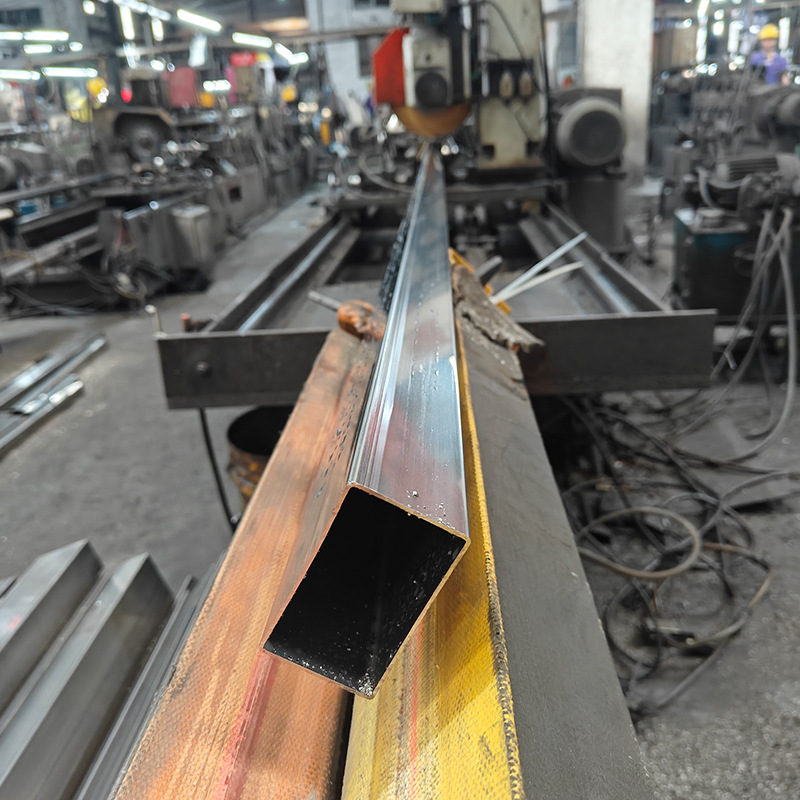 Manufacturer Supplies Stainless Steel Ink Brushed Rectangular Tube, Rough Rectangular Tube, Seamless Tube, and Seamless Square Tube
