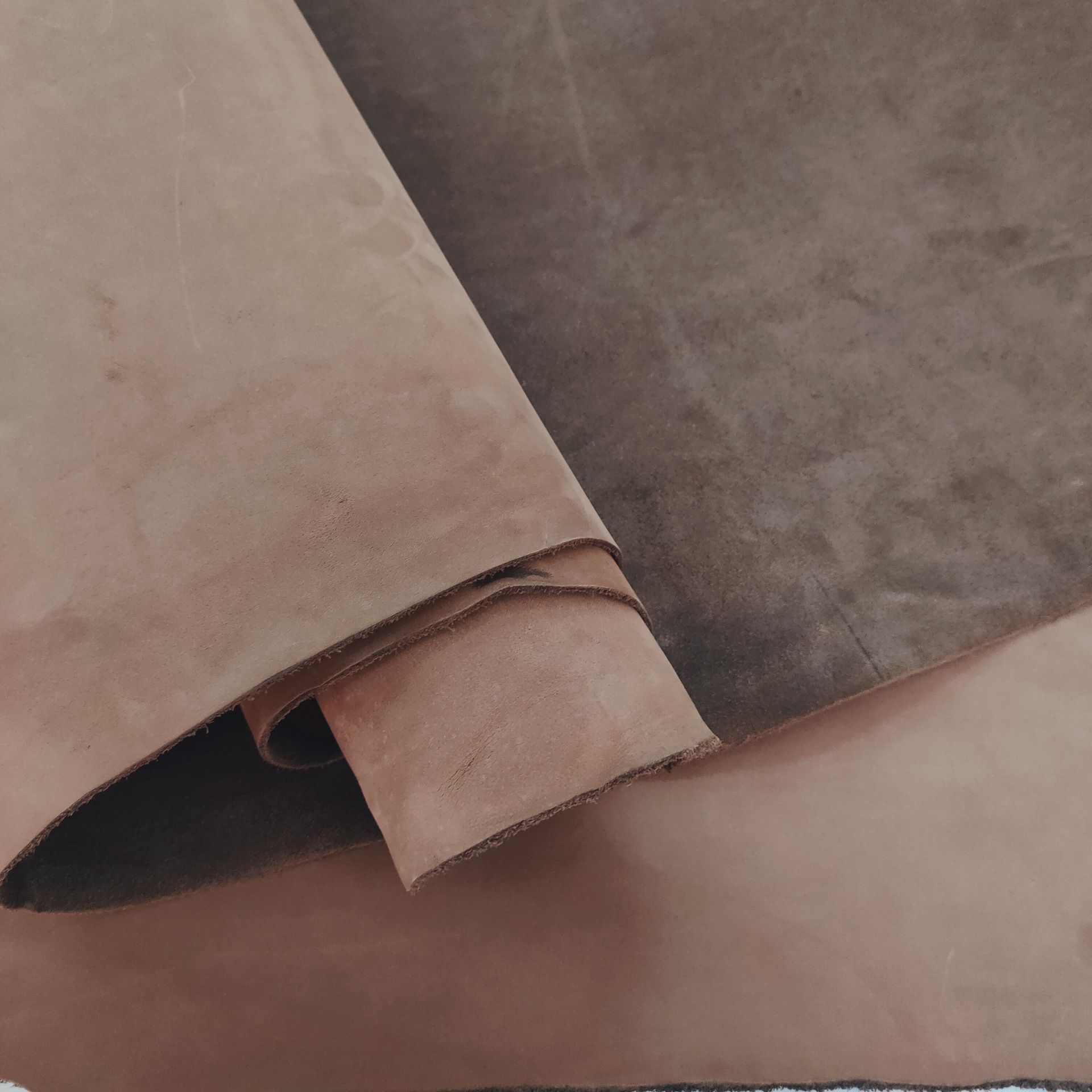 in stock supply first layer cowhide frosted leather 1.8-2.0mm Niubago mountaineering shoes strap leather