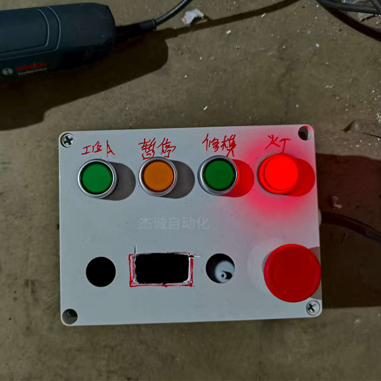 Kuka Welding Robot Spot Welding Automation Equipment Intelligent Welding Arm High Precision and High Efficiency Operation