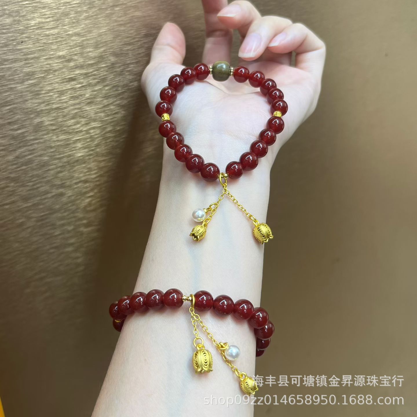 Браслет из натурального красного агата с сандаловым деревом и шестикратной мантрой, браслет с древними золотыми лотосами, модный интернет-аксессуар