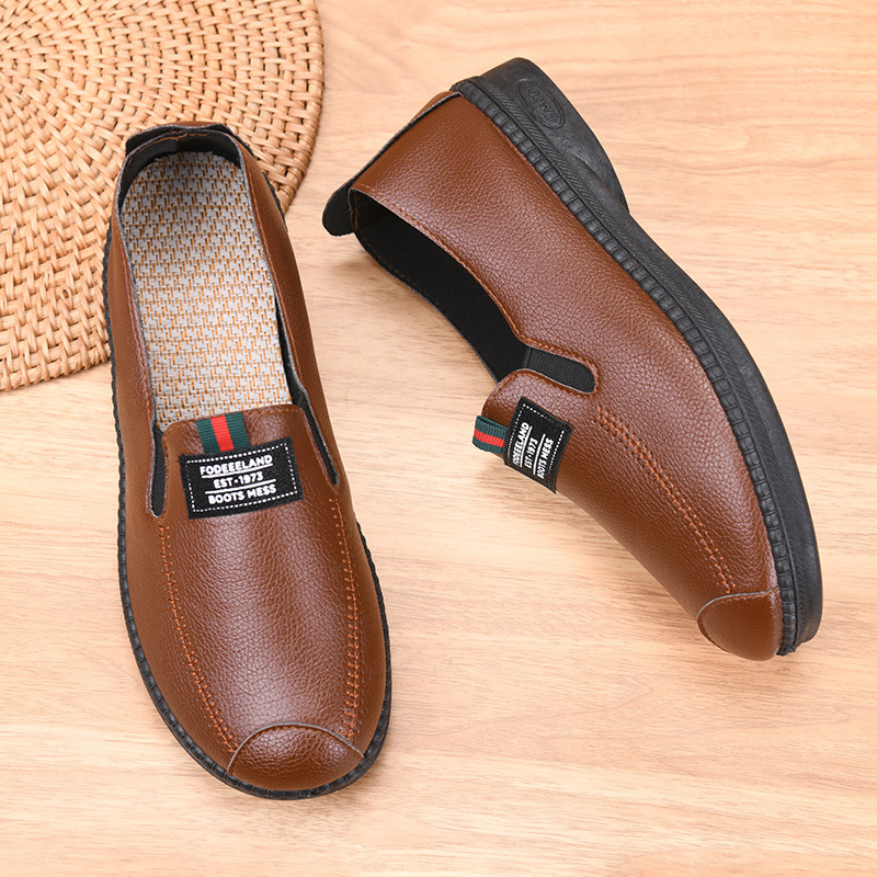 Обувь для женщин на весну и осень, кожаные туфли для матерей, водонепроницаемые, мягкая подошва