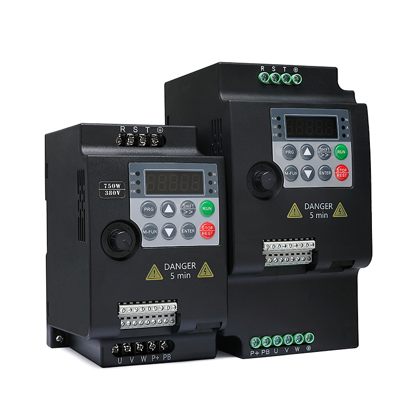 Inverter three-phase 380V single-phase 220V water pump fan motor governor 0.75 kw-5.5kw manufacturer