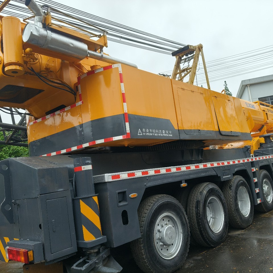 Specializing in Xcmg New 160-Ton Truck Crane, 110-Ton Crane, Second-Hand Export Export Lifting Machinery