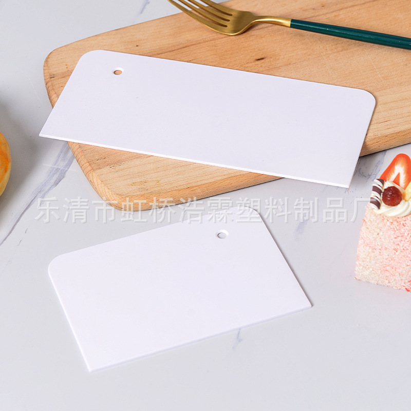 Plastic cream scraper lengthened spatula cream cake spatula right angle scraper household baking cake tool