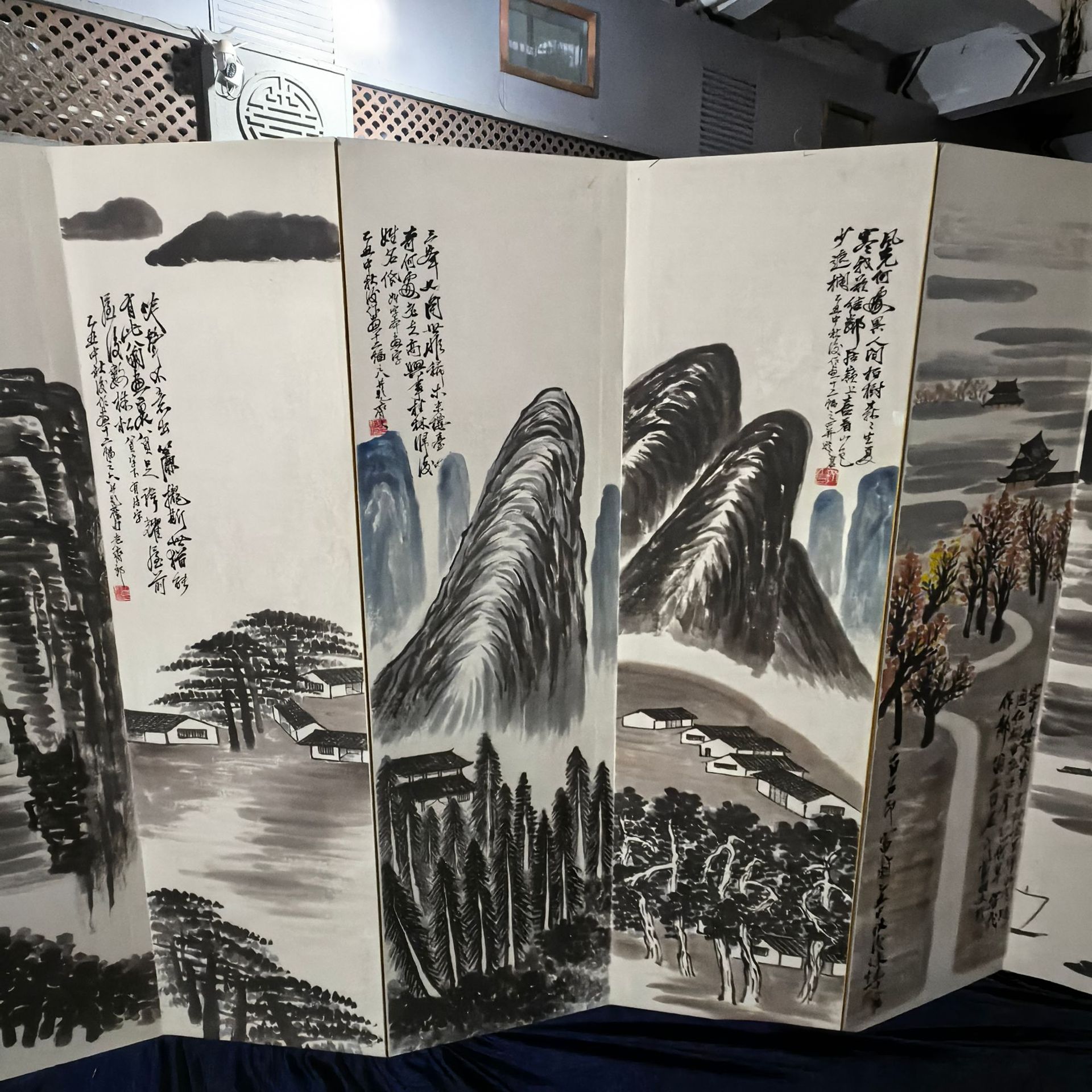 Antique Calligraphy and Painting Qi Baishi Famous Jiangnan Spring Color Large Screen Album Screen Painting Cover Color Picture Random 90*200cm