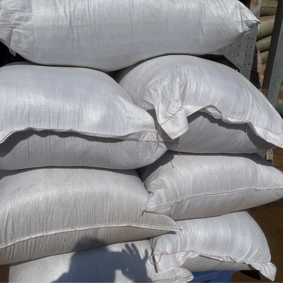 A Large Amount of Tieguanyin Tea Branches, Oolong Tea Stems, Street Food Stalls, New Tea Drinks, Milk Tea Ingredients