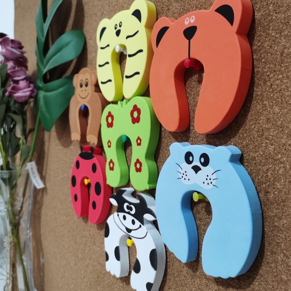 Children's safety animal cartoon door anti-collision anti-pinch door crack protector door card baby anti-pinch hand door card EVA