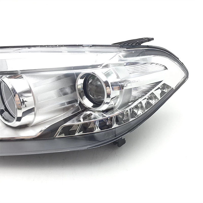 Applicable to Chery 14-15 ruihu 5 headlight assembly headlight headlamp far and near light lighting headlight original