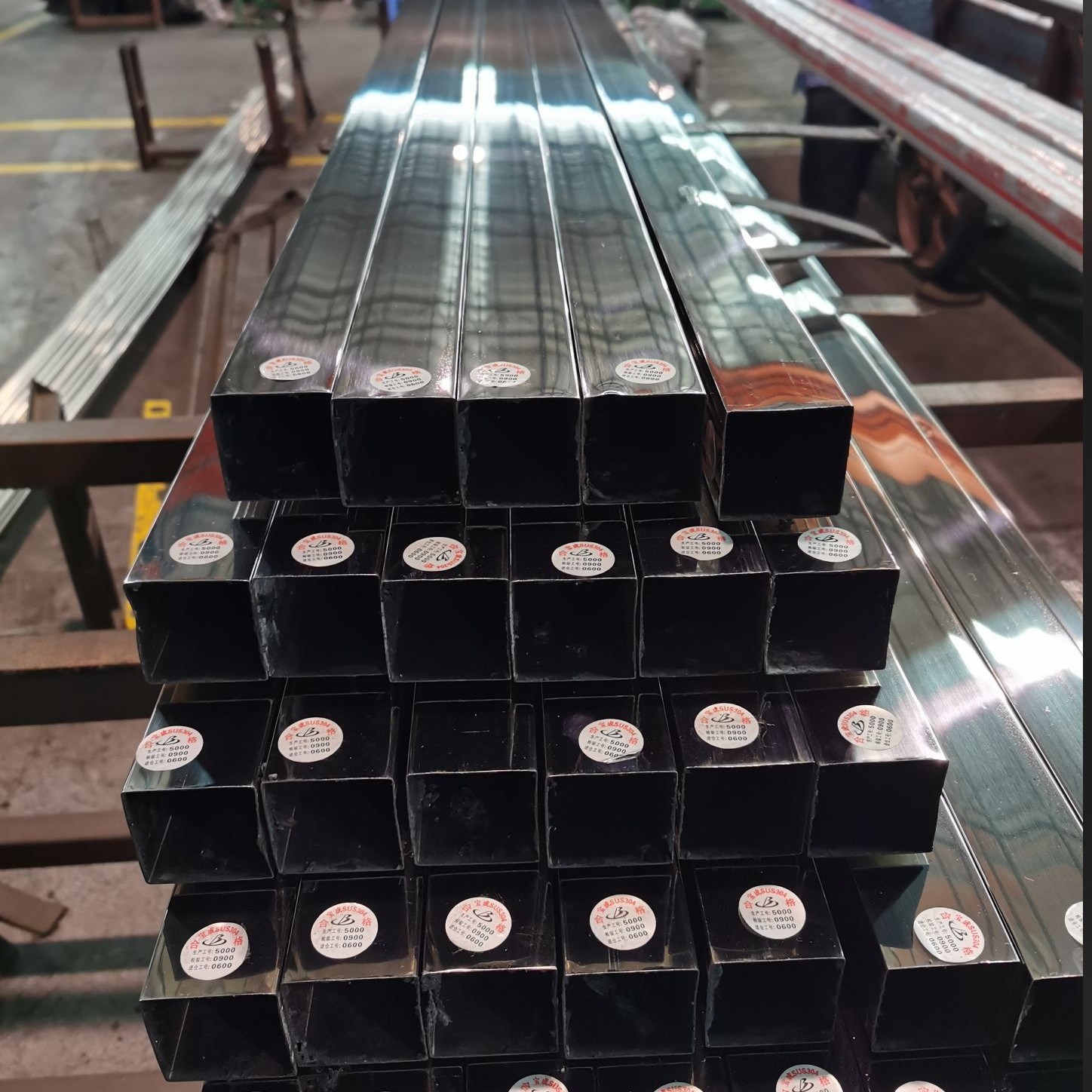 Large Diameter Stainless Steel Square Tube Stainless Steel Square Pipe Welded Pipe Stainless Steel Large Pipe Thickened Stainless Steel Decorative Pipe